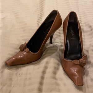 Prada leather pumps 8